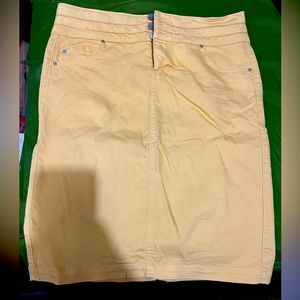 D.jeans yellow skirt